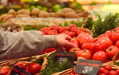 從田間到市場(chǎng) 農(nóng)產(chǎn)品價(jià)格差異背后，批發(fā)市場(chǎng)真的在“背鍋”嗎？